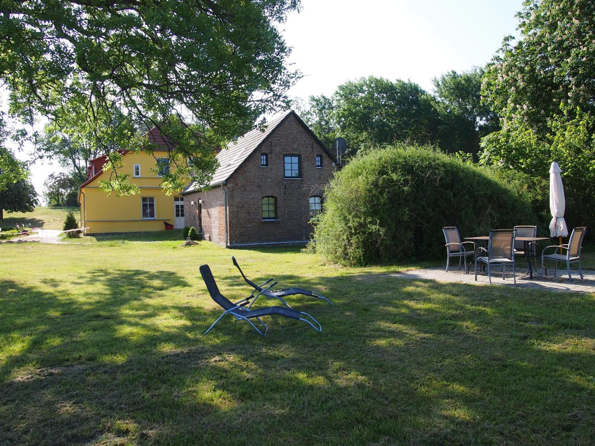 Ferienhaus Gut Rattelvitz Insel Ruegen Gingst Extérieur photo